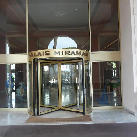 Croisette Palais Miramar Front De * קאן