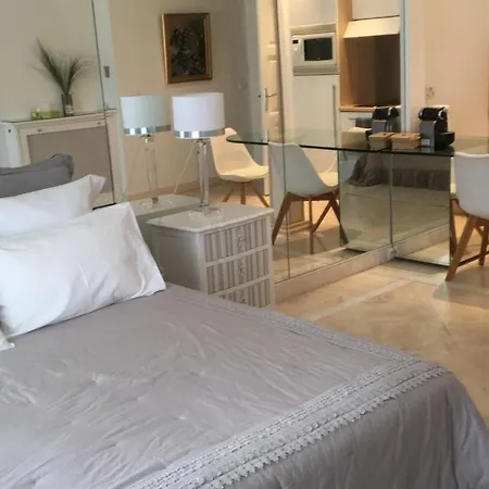 Palais Miramar 65 Bd De La Croisette Apartment