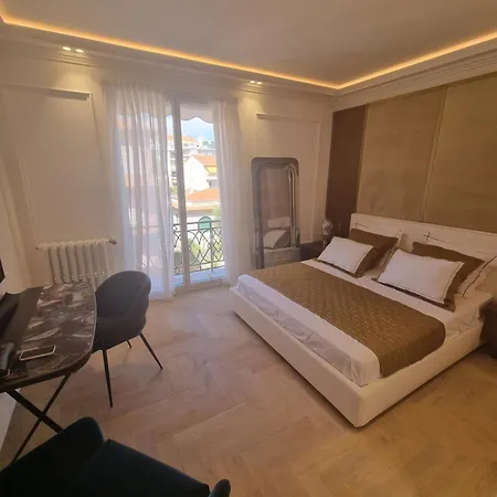 Croisette Palais Miramar Front De 아파트 칸느