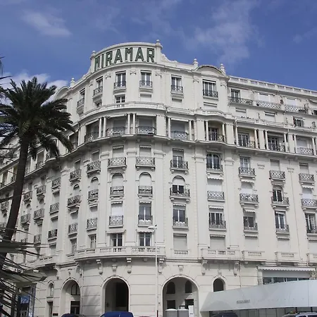 Palais Miramar 65 Bd De La Croisette