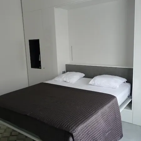 Palais Miramar 65 Bd De La Croisette