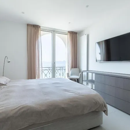 Palais Miramar 65 Bd De La Croisette Apartment