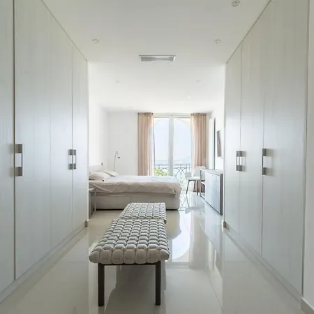 Appartement Palais Miramar 65 Bd De La Croisette