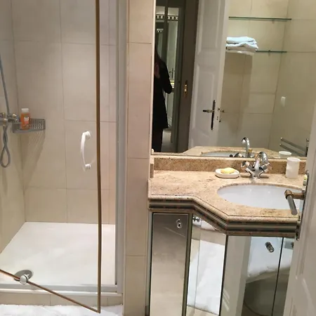 Croisette Palais Miramar Front De